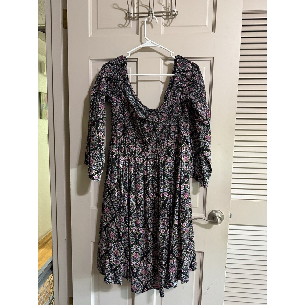 Women’s Torrid Floral Dress Off The Shoulders NWT Size 2 Or 2X Black